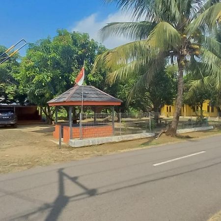 Cilowa Aa Bungsu Syariah Balekambang Ciletuh Sukabumi Redpartner酒店 外观 照片